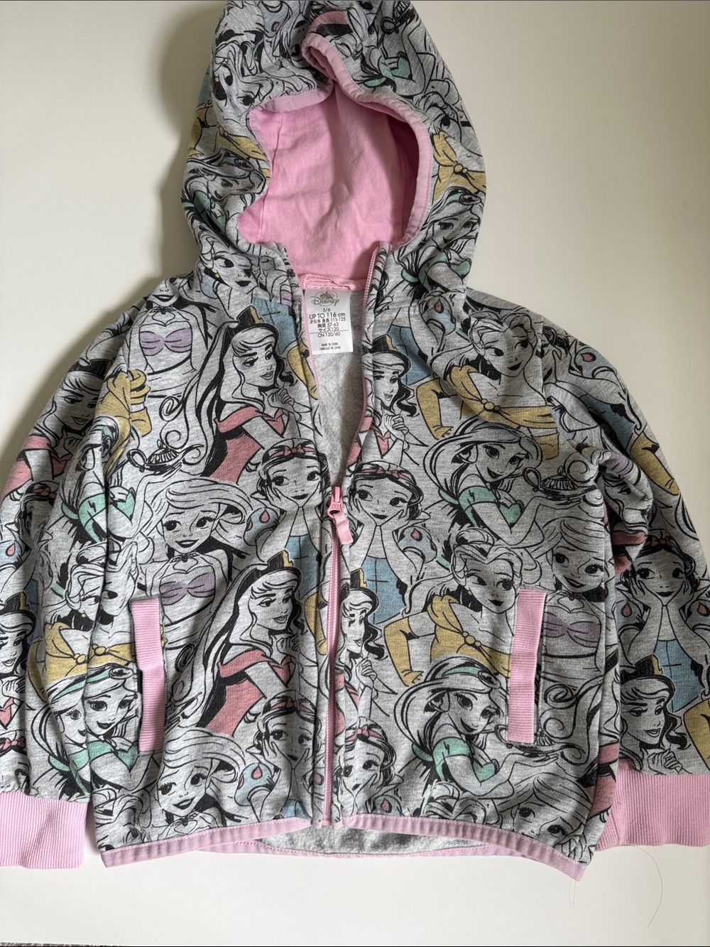Disney Princess Zip Hoodie Girls 5/6 Gray w pink accents assorted princesses EUC